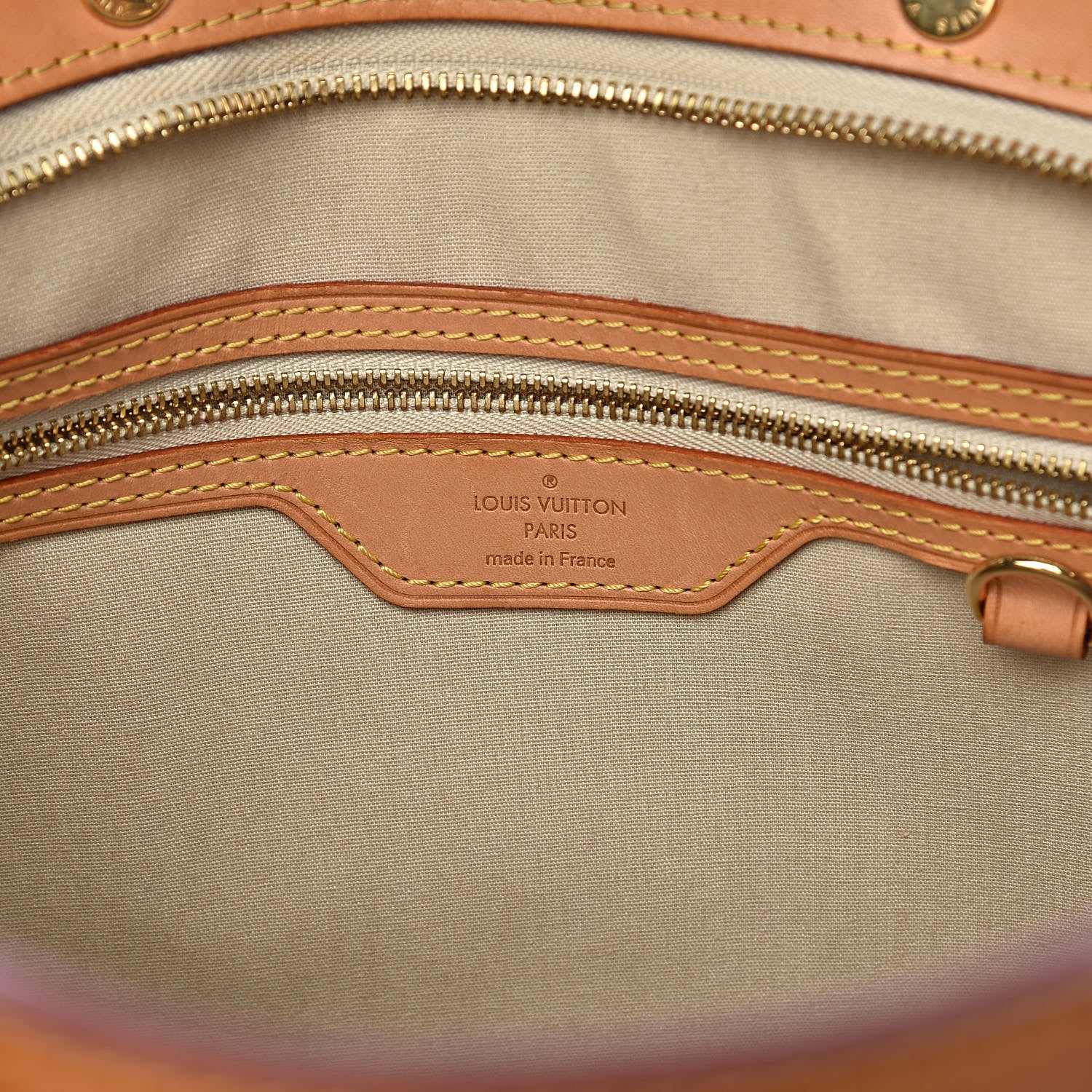 Louis Vuitton Vernis Brea MM Blanc Corail 6 of 16