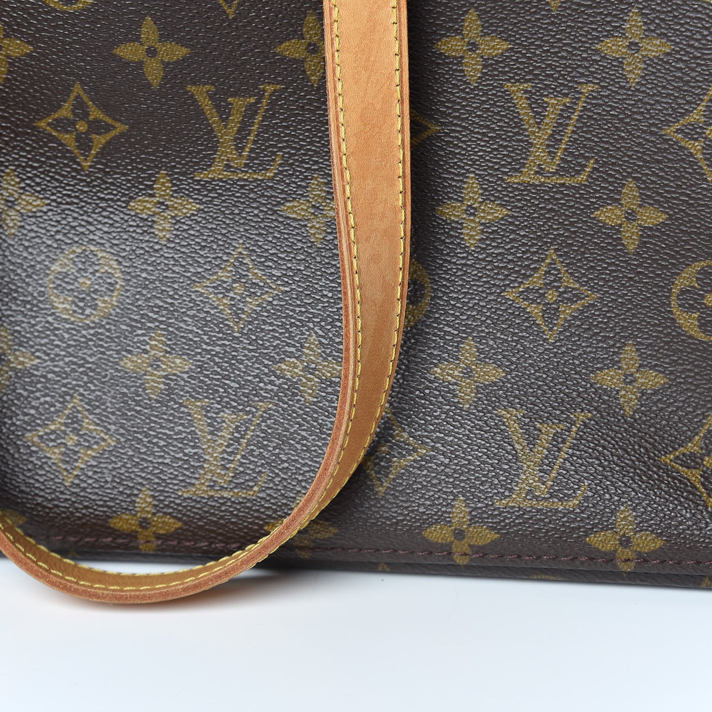 Monogram Luco