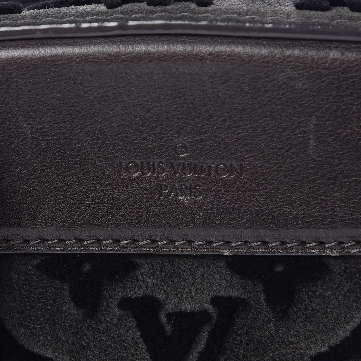 Louis Vuitton Monogram Suede Tuffetage Deauville Cube Gris 7 of 11