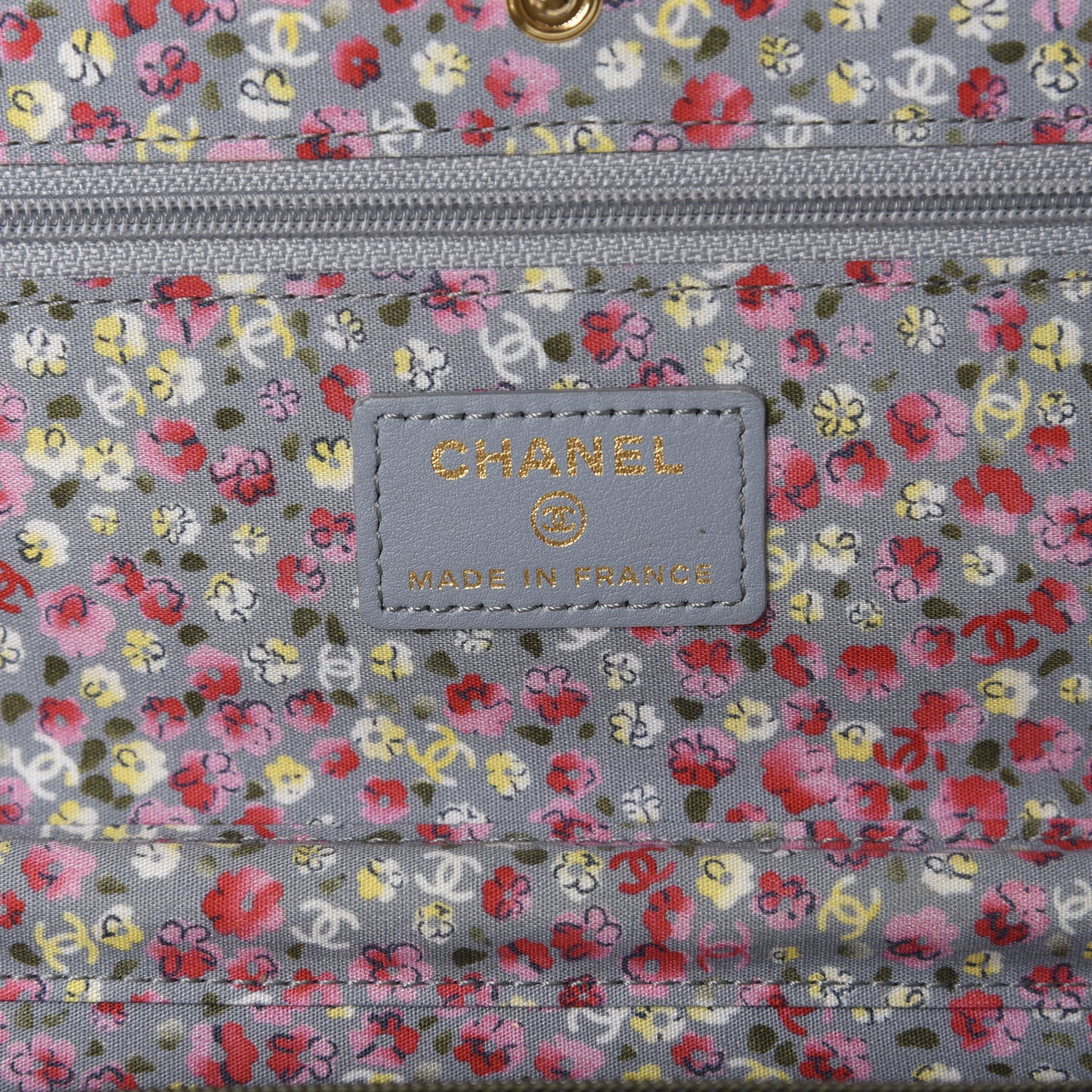 Canvas Quilted Coco Cuba Charms Wallet On Chain WOC Khaki