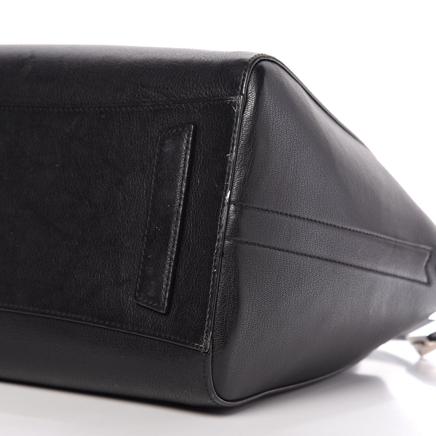 Sugar Goatskin Medium Antigona Black