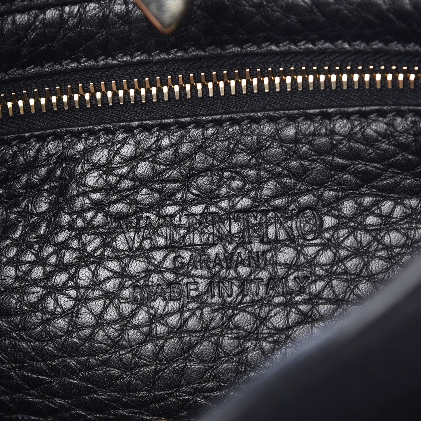 Pebbled Calfskin Mini Rockstud Flip-Lock Messenger Bag Black