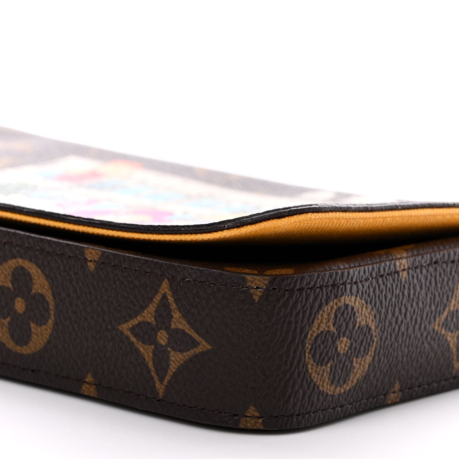 Louis Vuitton Monogram 2022 Christmas Animation New York Soho Pochette Felicie Chain Wallet Yellow 10 of 11