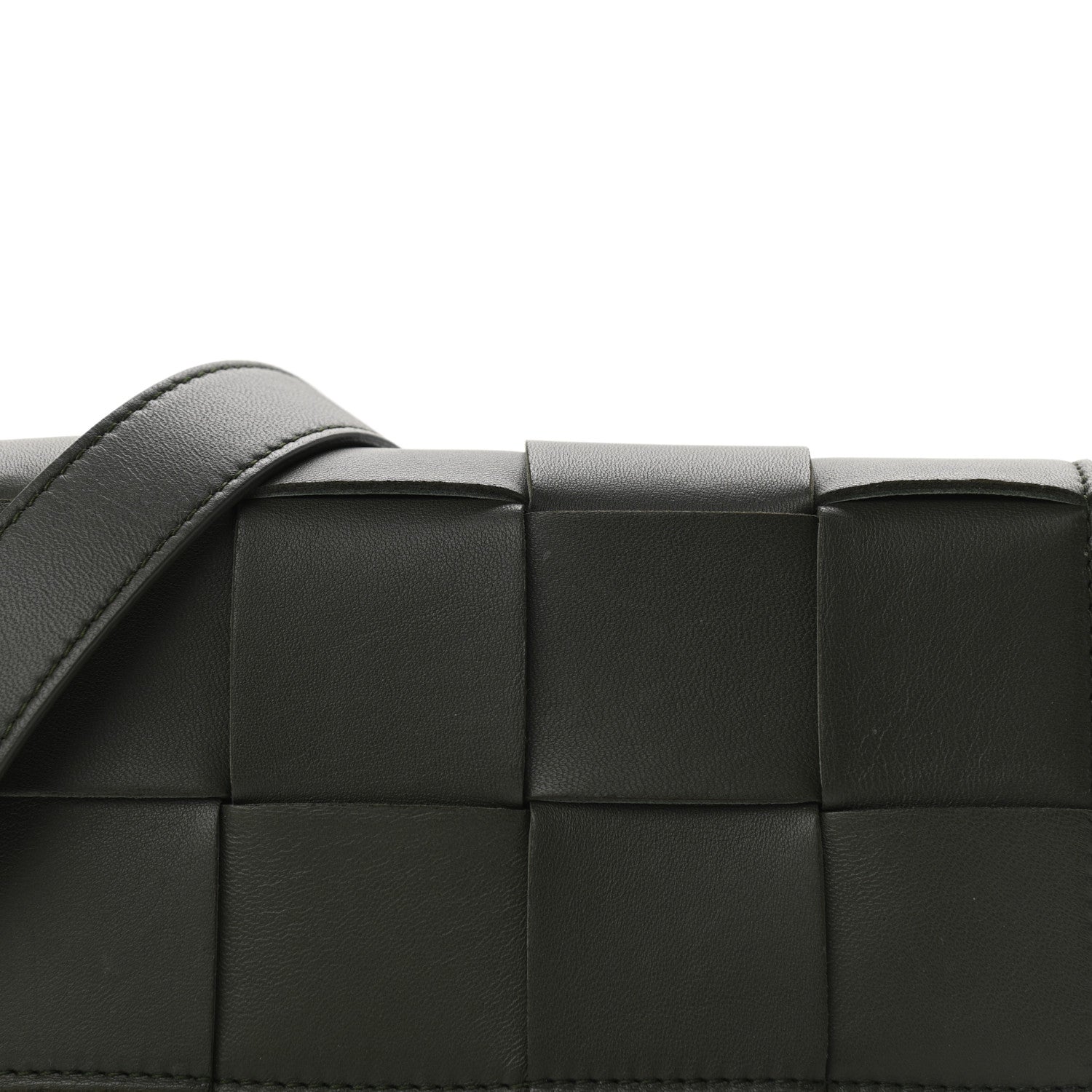 Bottega Veneta Nappa Maxi Intreccio The Belt Cassette Bag Camping 7 of 9