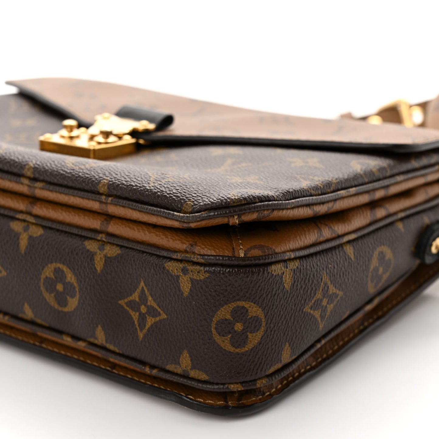 Reverse Monogram Pochette Metis