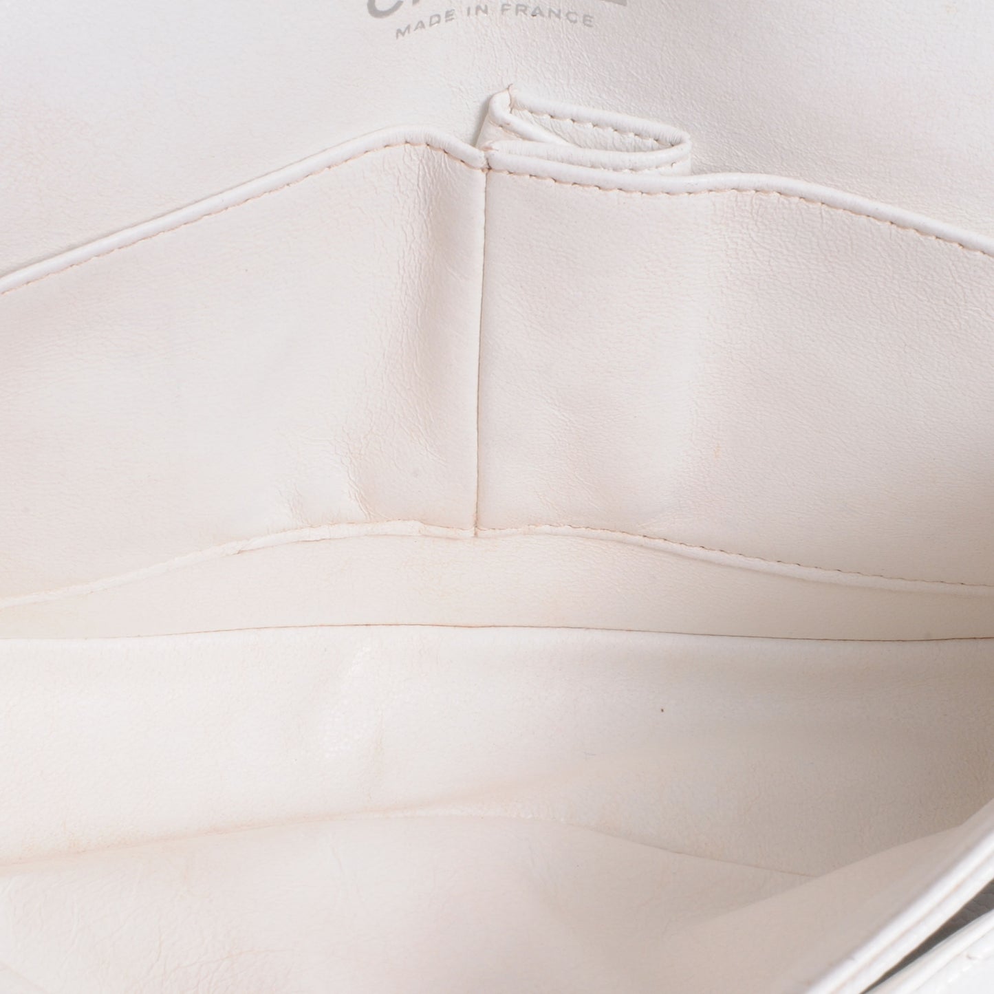 Caviar Medium Double Flap White