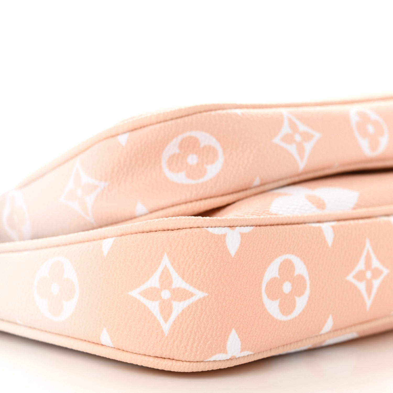 Louis Vuitton Monogram Giant By The Pool Multi Pochette Accessories Brume 9 of 10