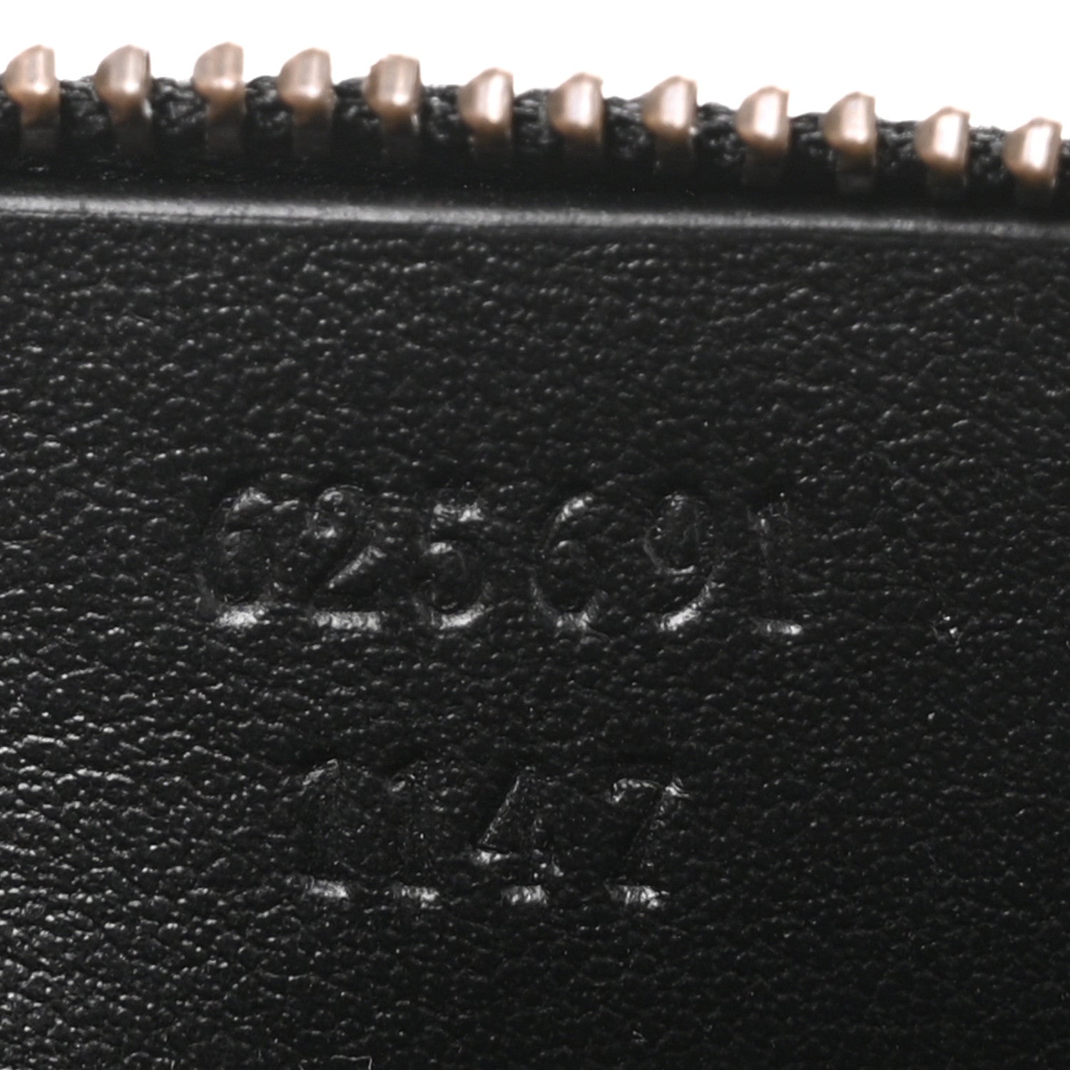 Gucci Calfskin Matelasse GG Marmont Key Pouch Black 7 of 7