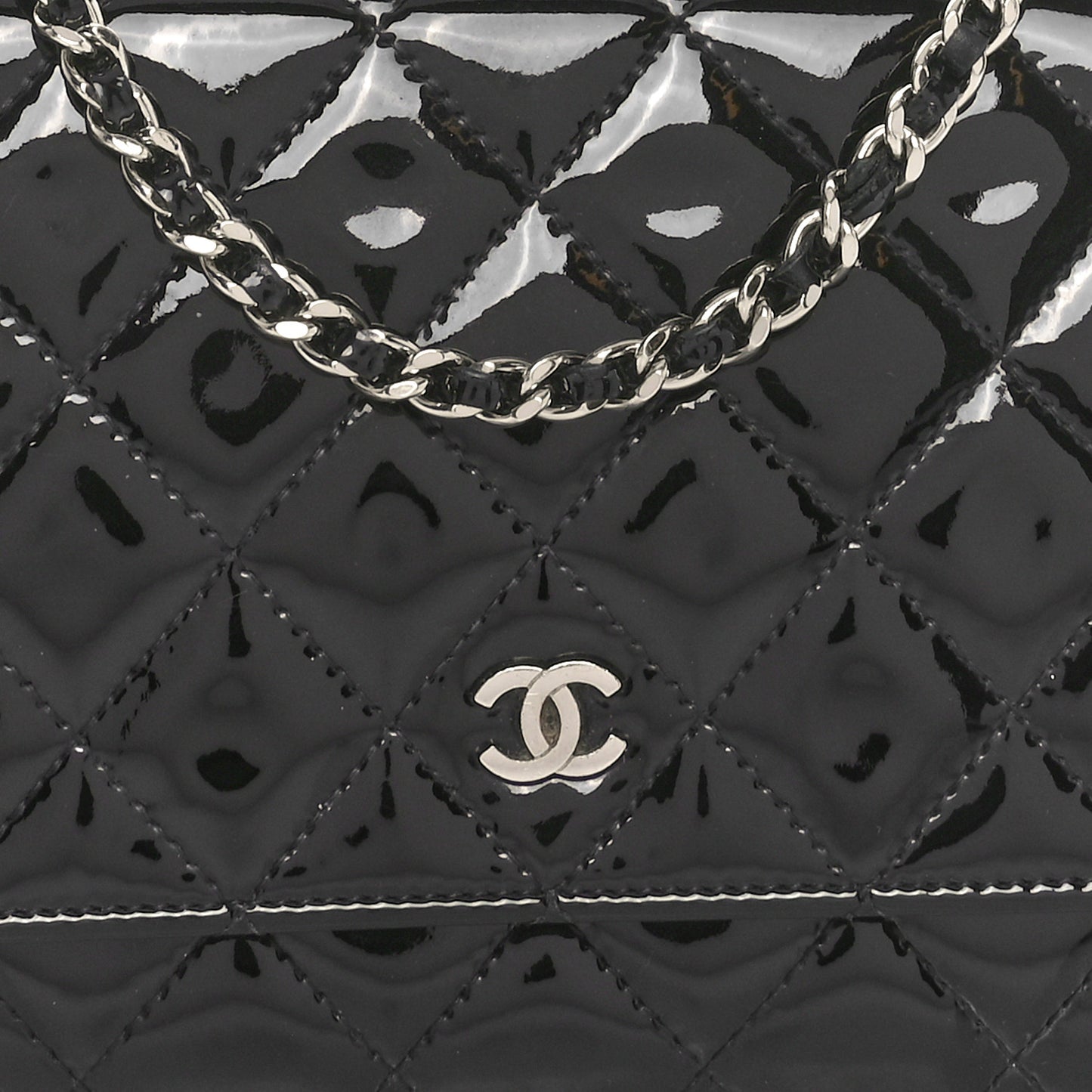 Patent Quilted Wallet On Chain WOC Black