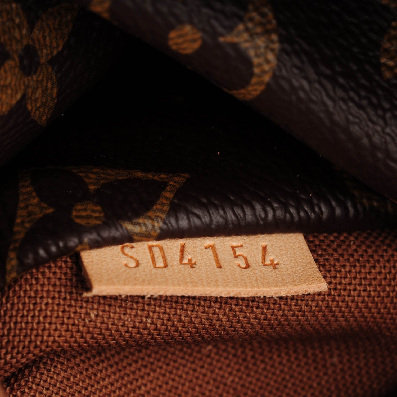 Louis Vuitton Monogram Totally PM 8 of 8
