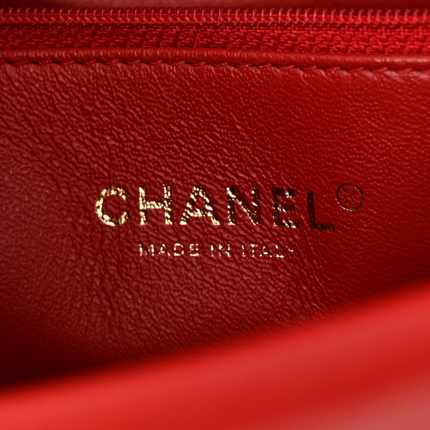 Calfskin Chevron Quilted Casual Trip Clutch Red