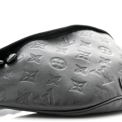 Louis Vuitton Calfskin Monogram Shadow Discovery Bumbag Black 8 of 9