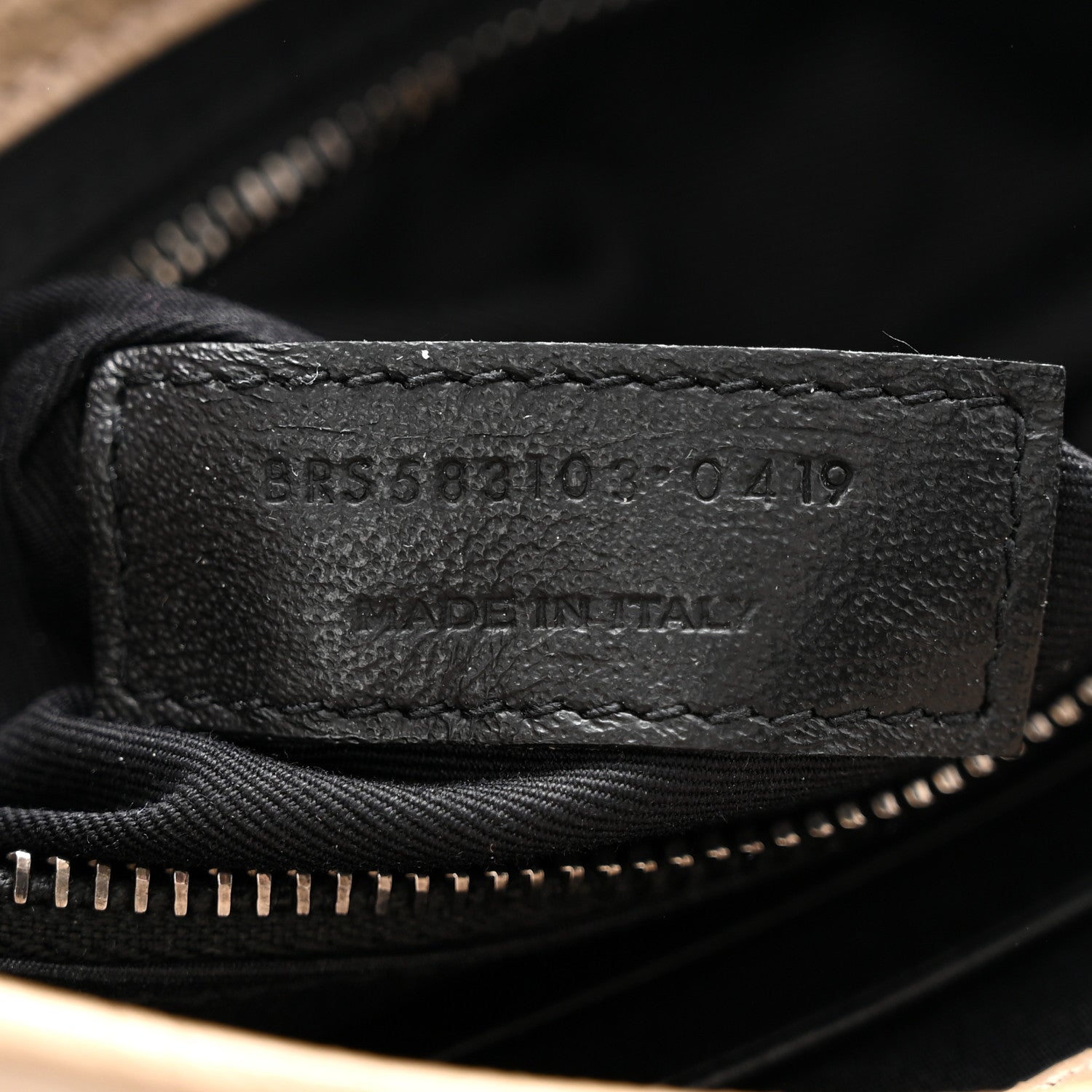 Saint Laurent Crinkled Calfskin Matelasse Monogram Niki Chain Wallet Dusty Grey 7 of 11