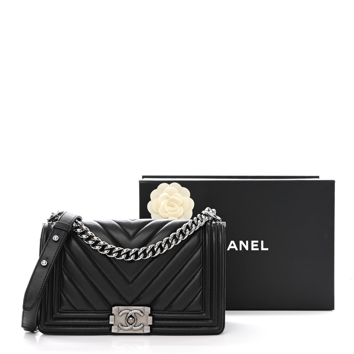 Lambskin Chevron Quilted Medium Boy Flap Black
