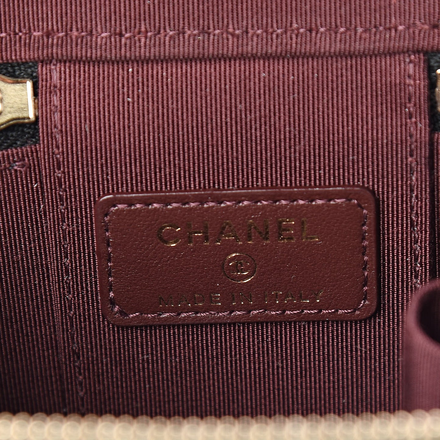 Caviar Quilted Mini Vanity Case With Chain Black