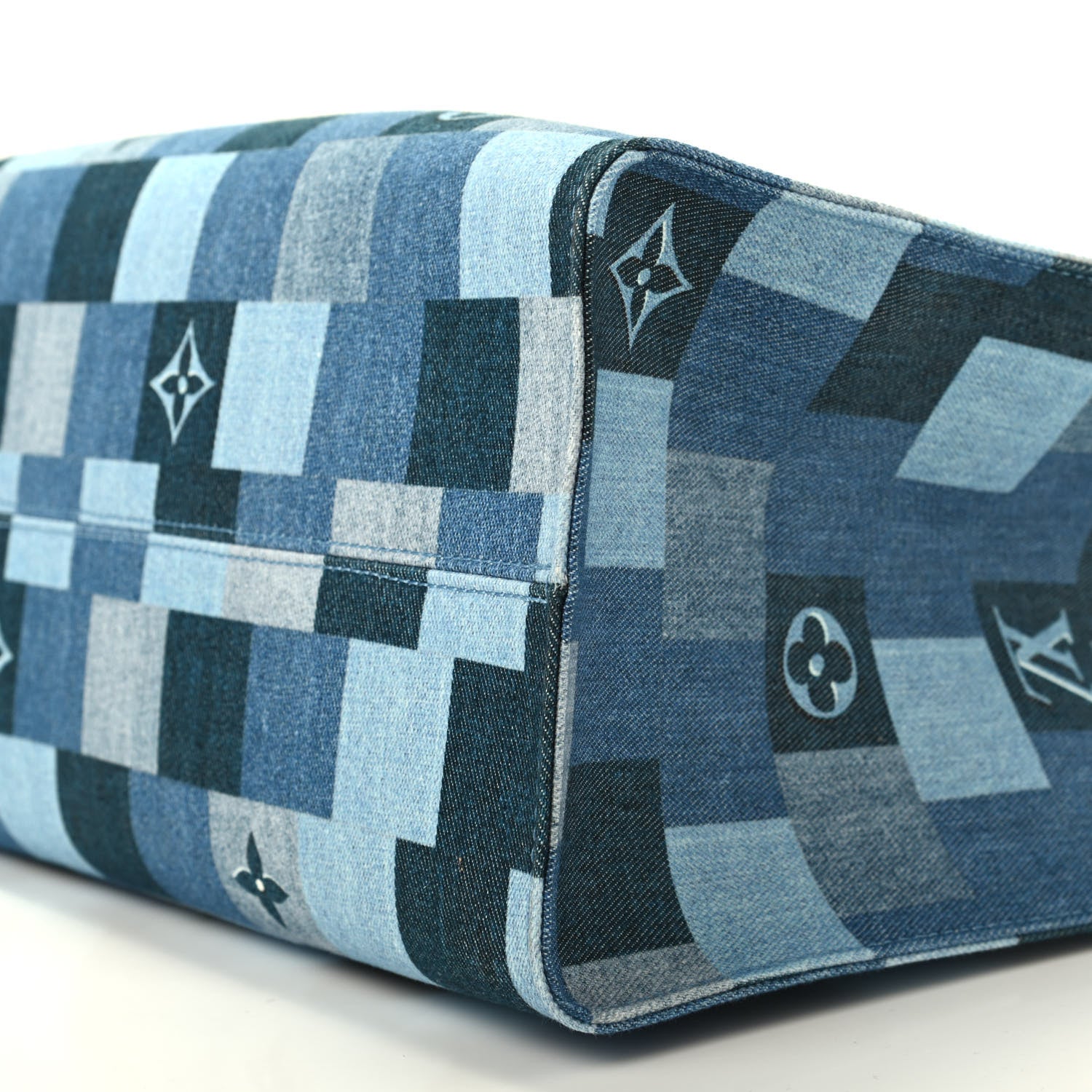 Louis Vuitton Denim Damier Monogram Onthego Blue Rouge 7 of 9