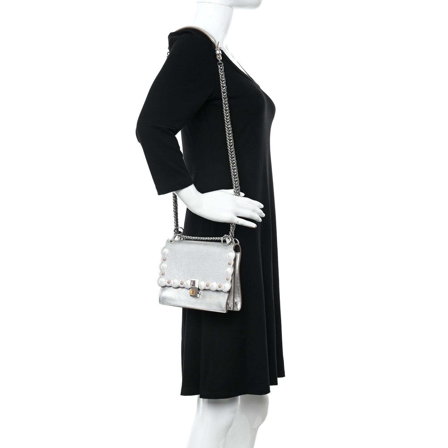Fendi Vitello Catalan Mirror Scalloped Multi Studded Small Kan I Shoulder Bag Argento 2 of 14
