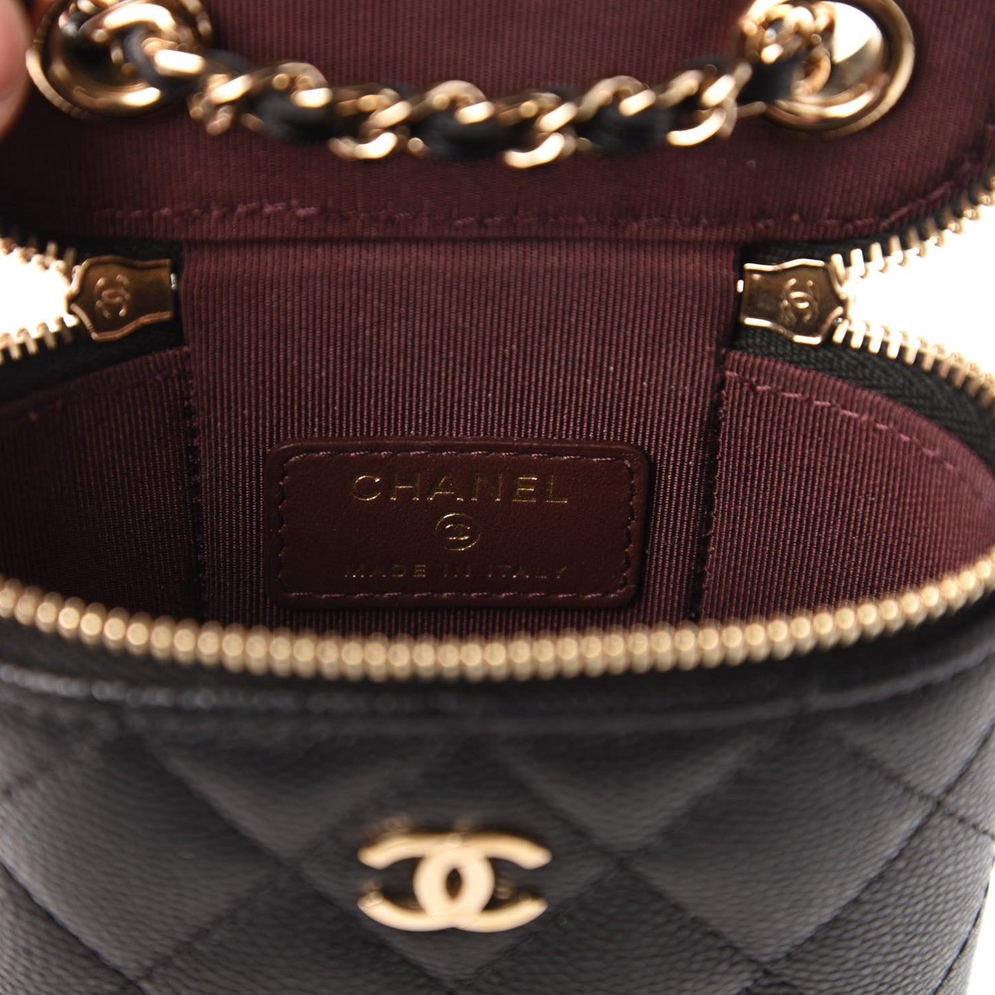 Caviar Quilted Small Vertical Coco Beauty Vanity Case With Chain Black