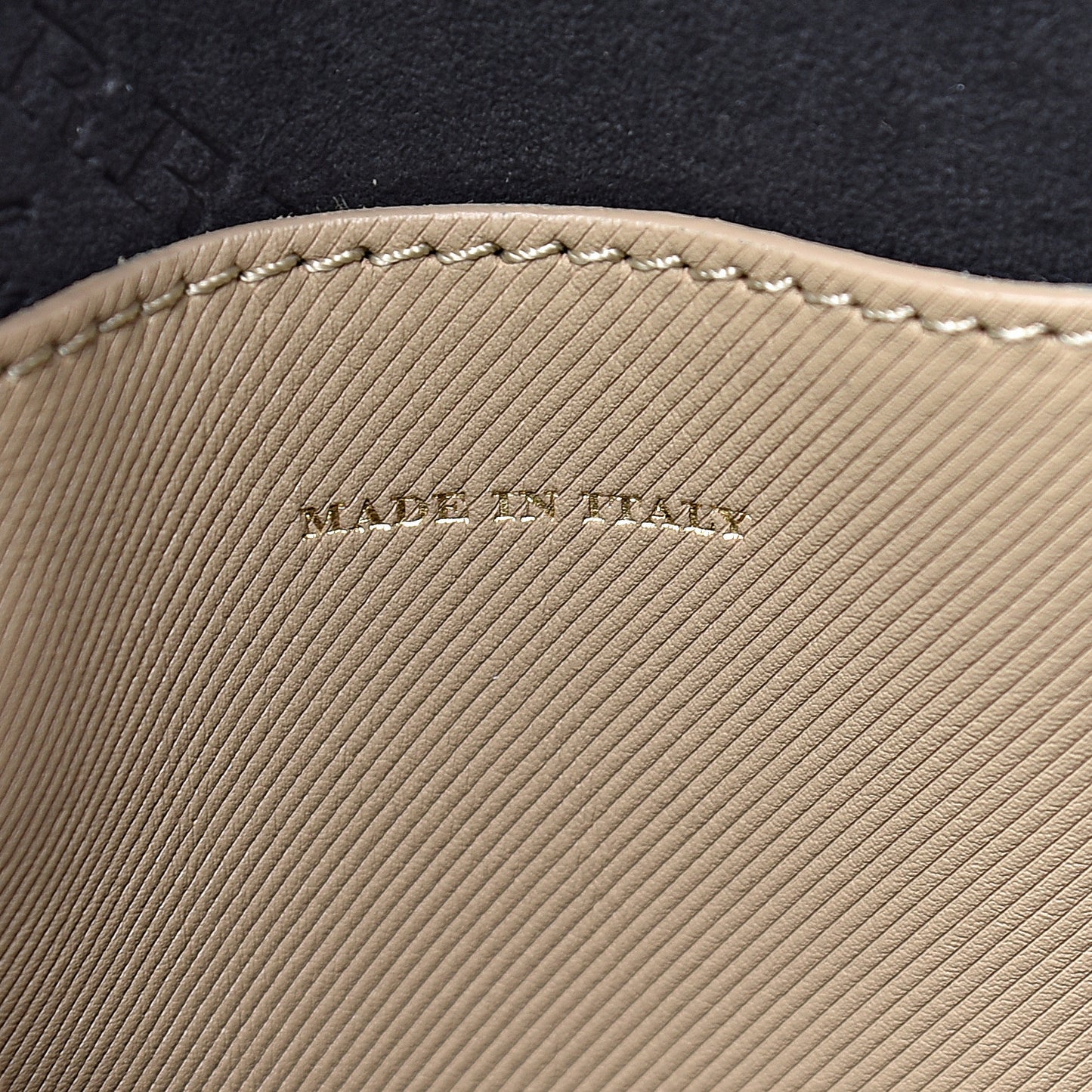 Trench Calfskin Large DK88 Top Handle Bag Honey