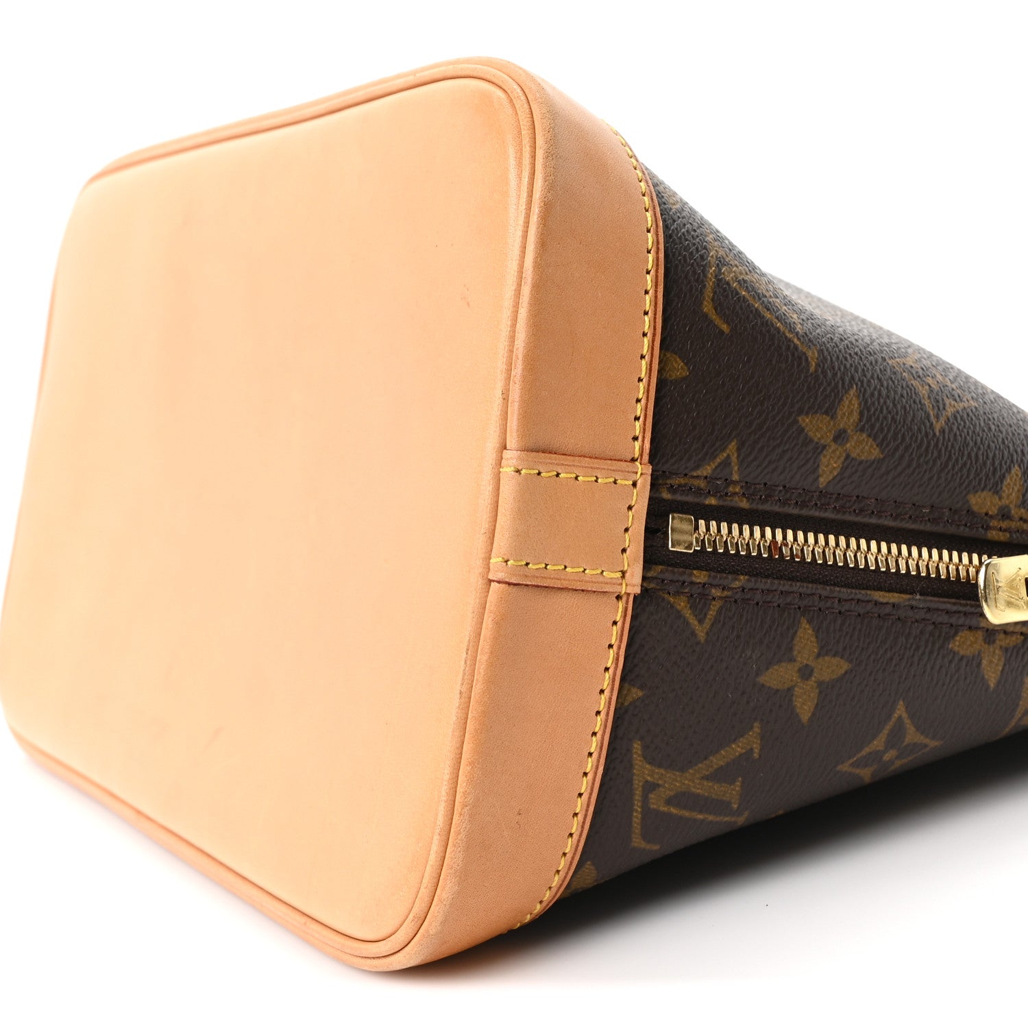 Louis Vuitton Monogram Alma PM 9 of 9