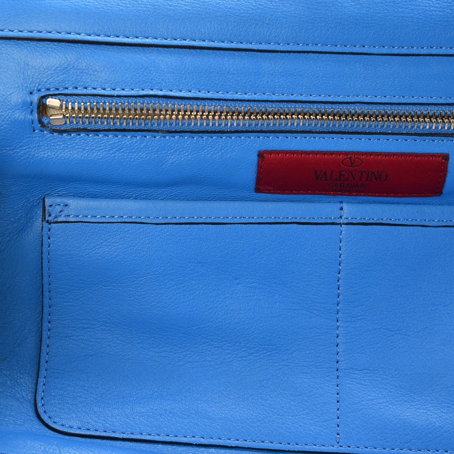 Vitello Medium Rockstud Tote Blue Fluo