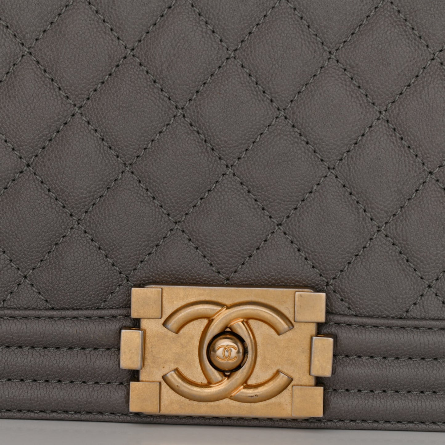 Caviar Quilted New Medium Boy Flap Grey