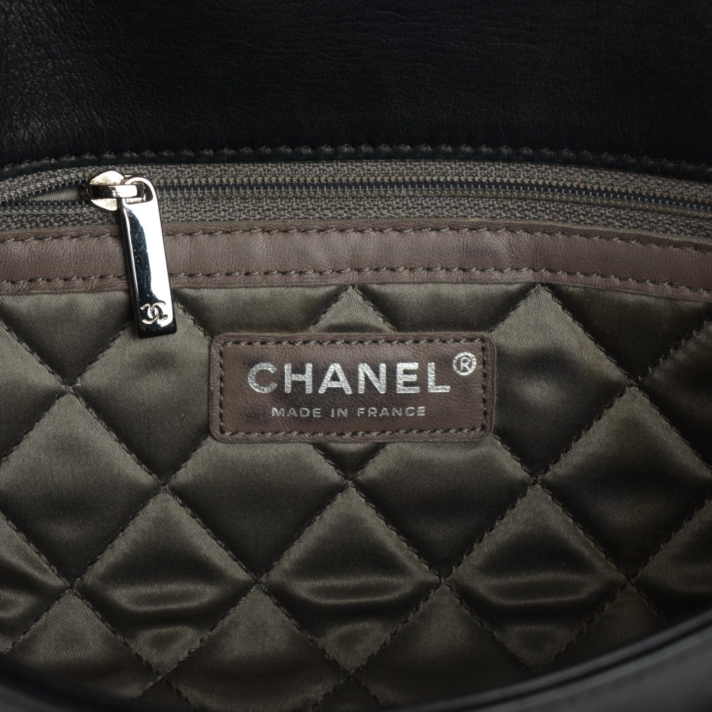Calfskin Chevron Medium Flap Black
