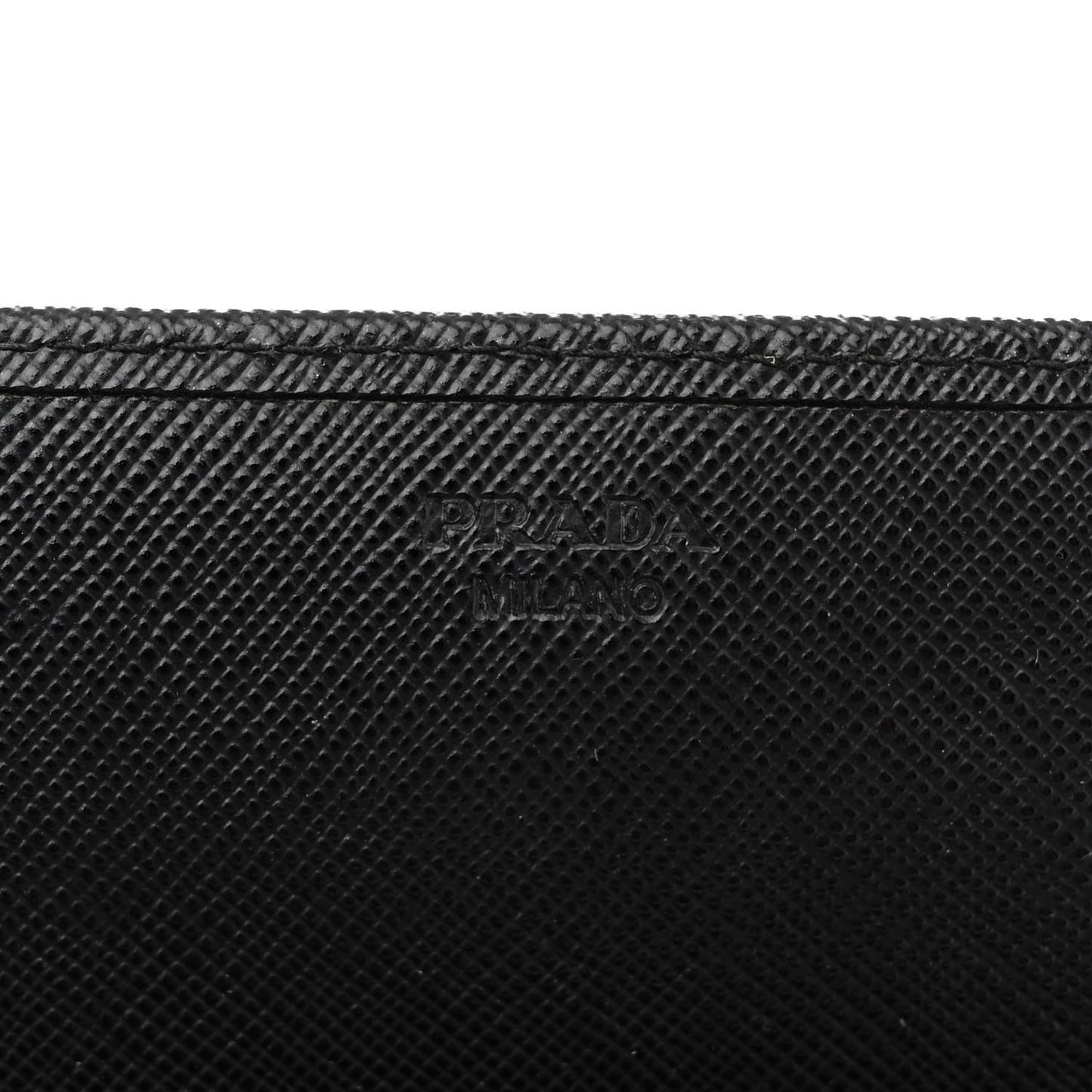 Saffiano Metal Oro Chain Wallet Black