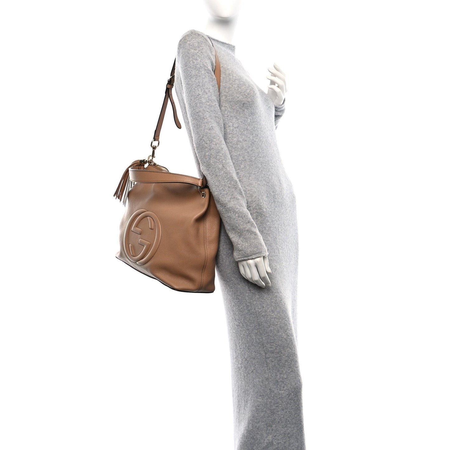 Pebbled Calfskin Large Soho Hobo Camelia