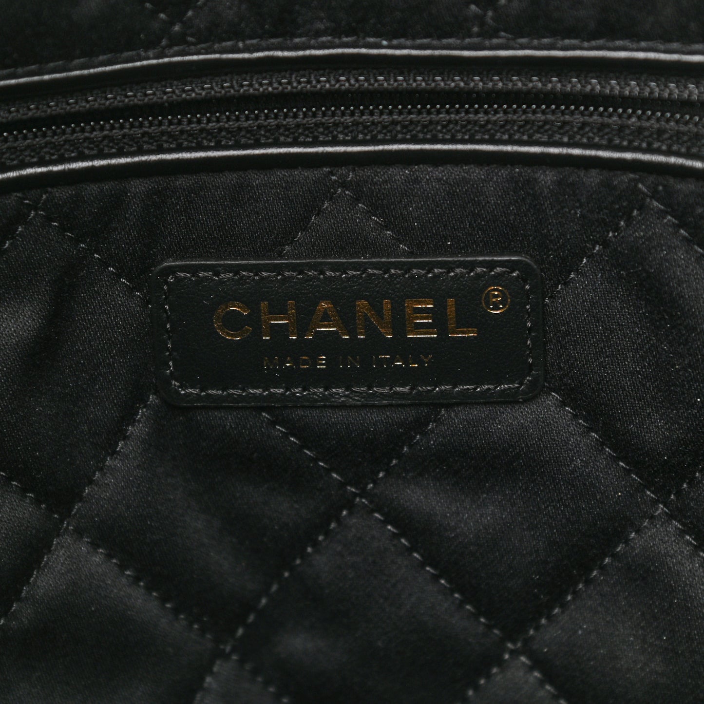 Shiny Calfskin Quilted Small Chanel 22 Black