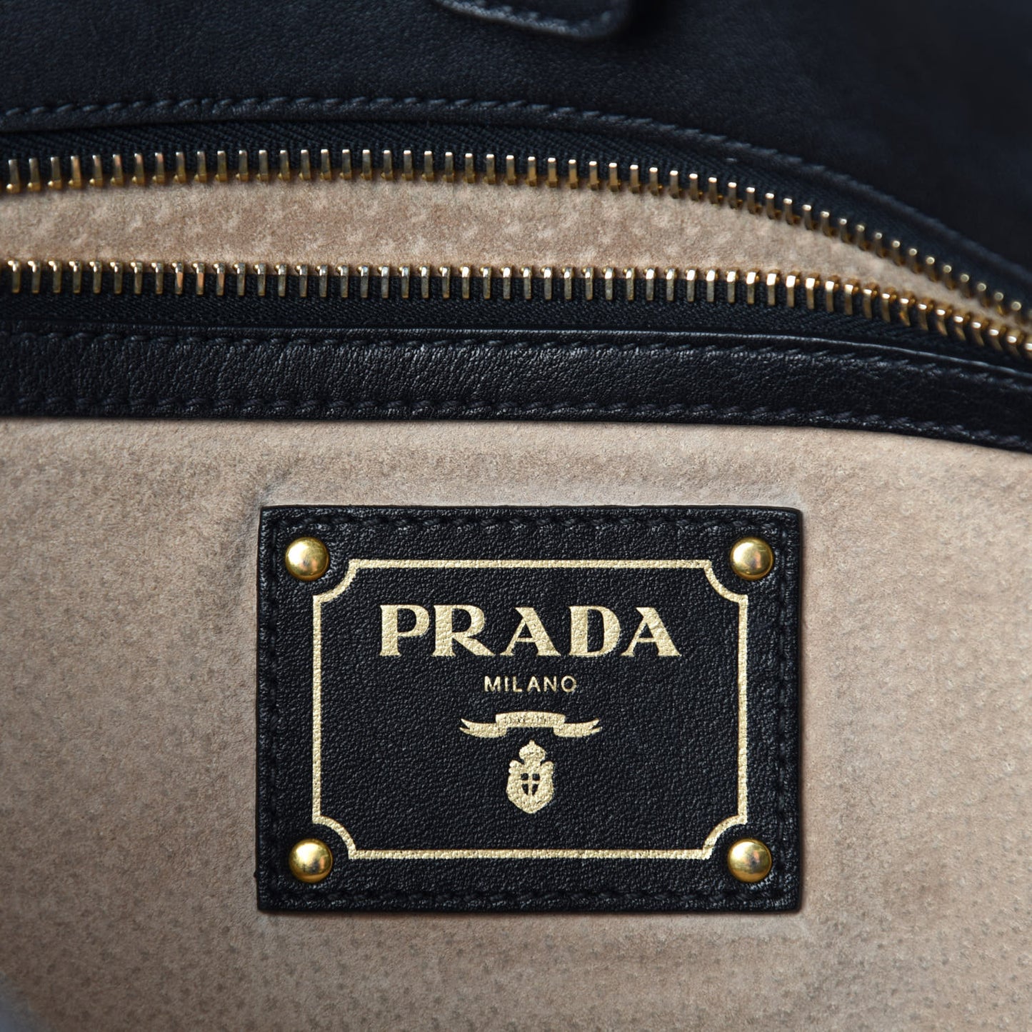 Vitello Daino Tote Black