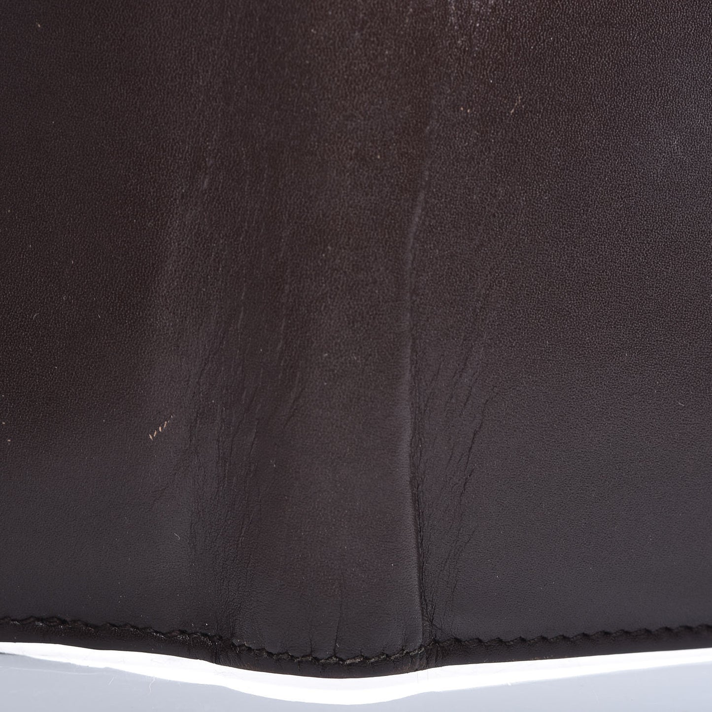 Calfskin Detective Compact Wallet Marron Fonce
