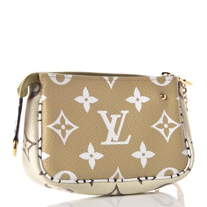 Louis Vuitton Monogram Giant Micro Pochette Accessories Kaki White 3 of 8