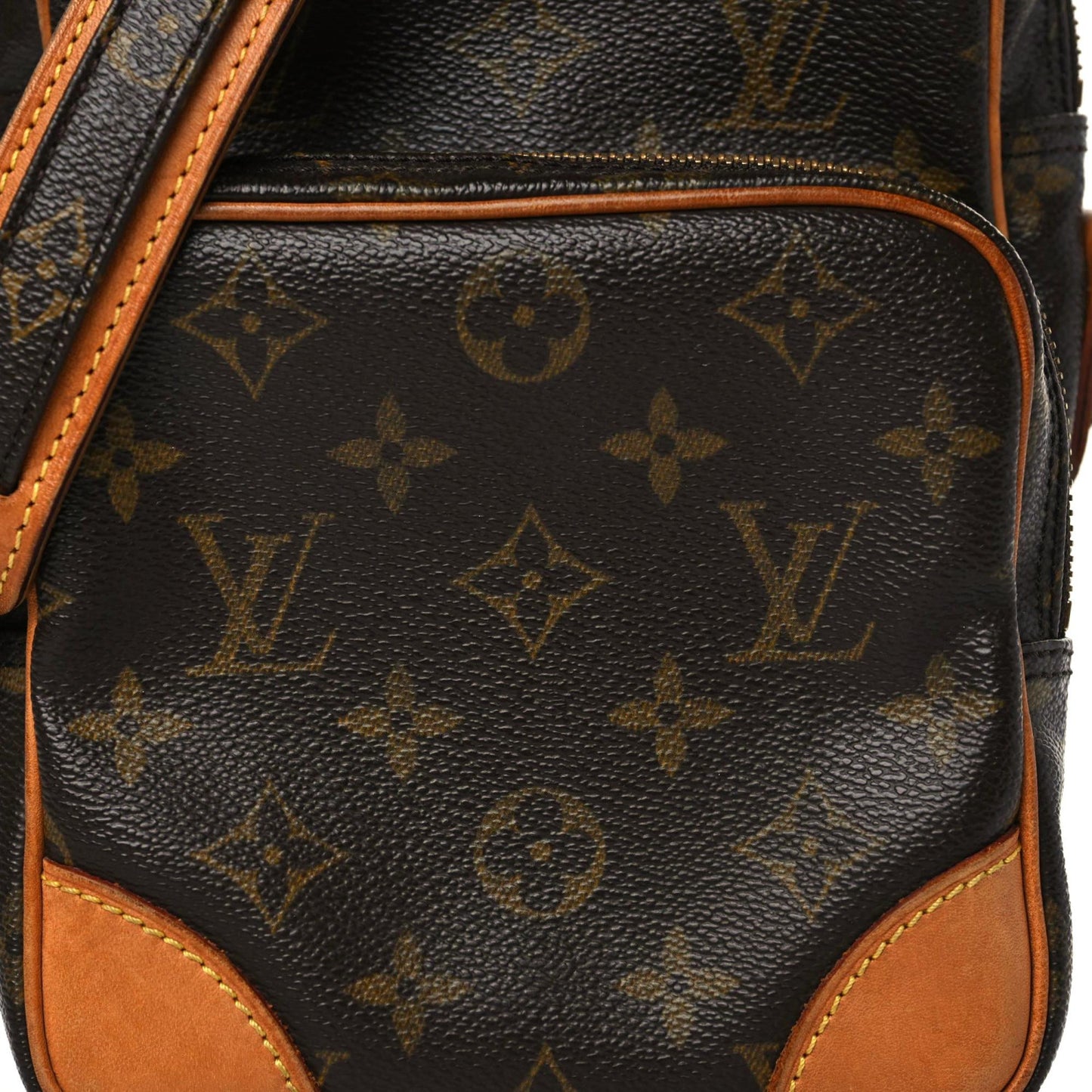 Monogram Amazone