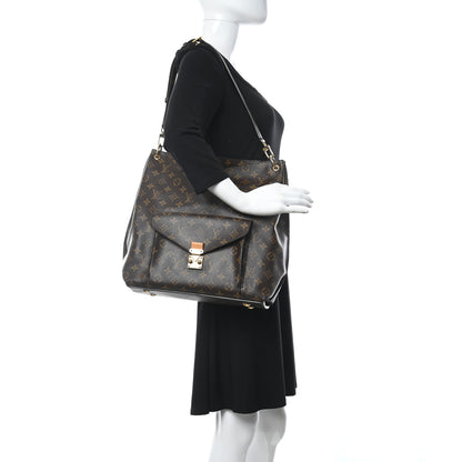 Louis Vuitton Monogram Metis 2 of 10