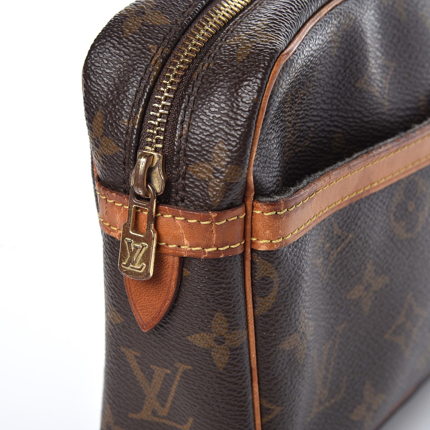 Monogram Compiegne 23 Toiletries