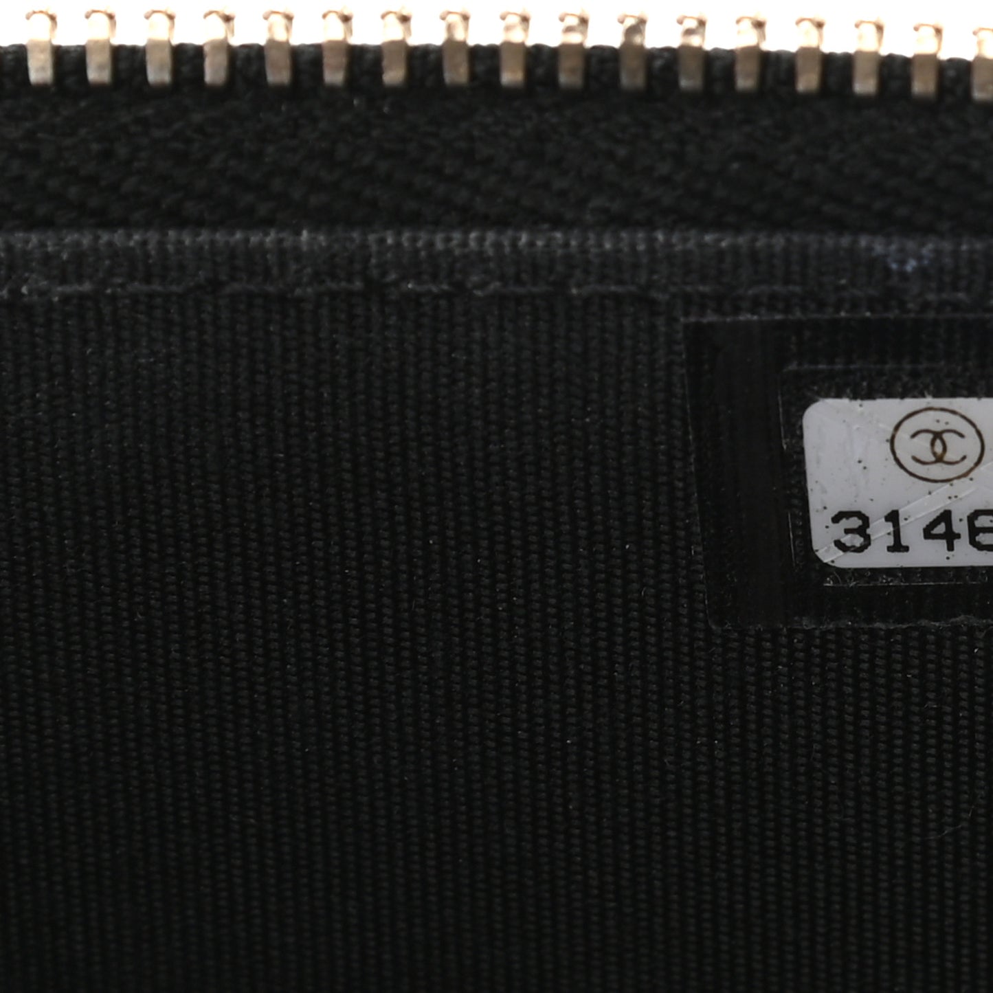 Lambskin Quilted Small Top Handle Vanity Case With Chain Black