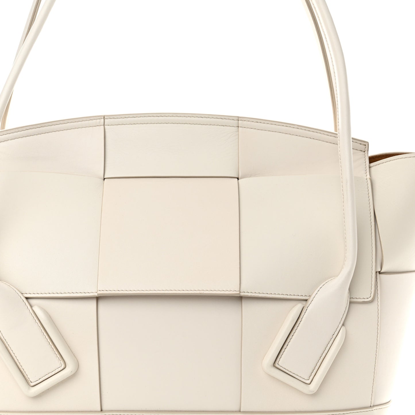 Calfskin Maxi Intrecciato Medium Arco White
