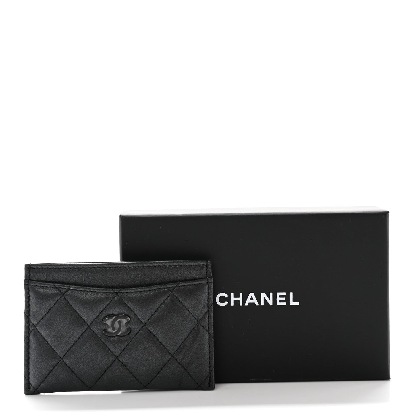 Pearly Lambskin Quilted Card Holder So Black