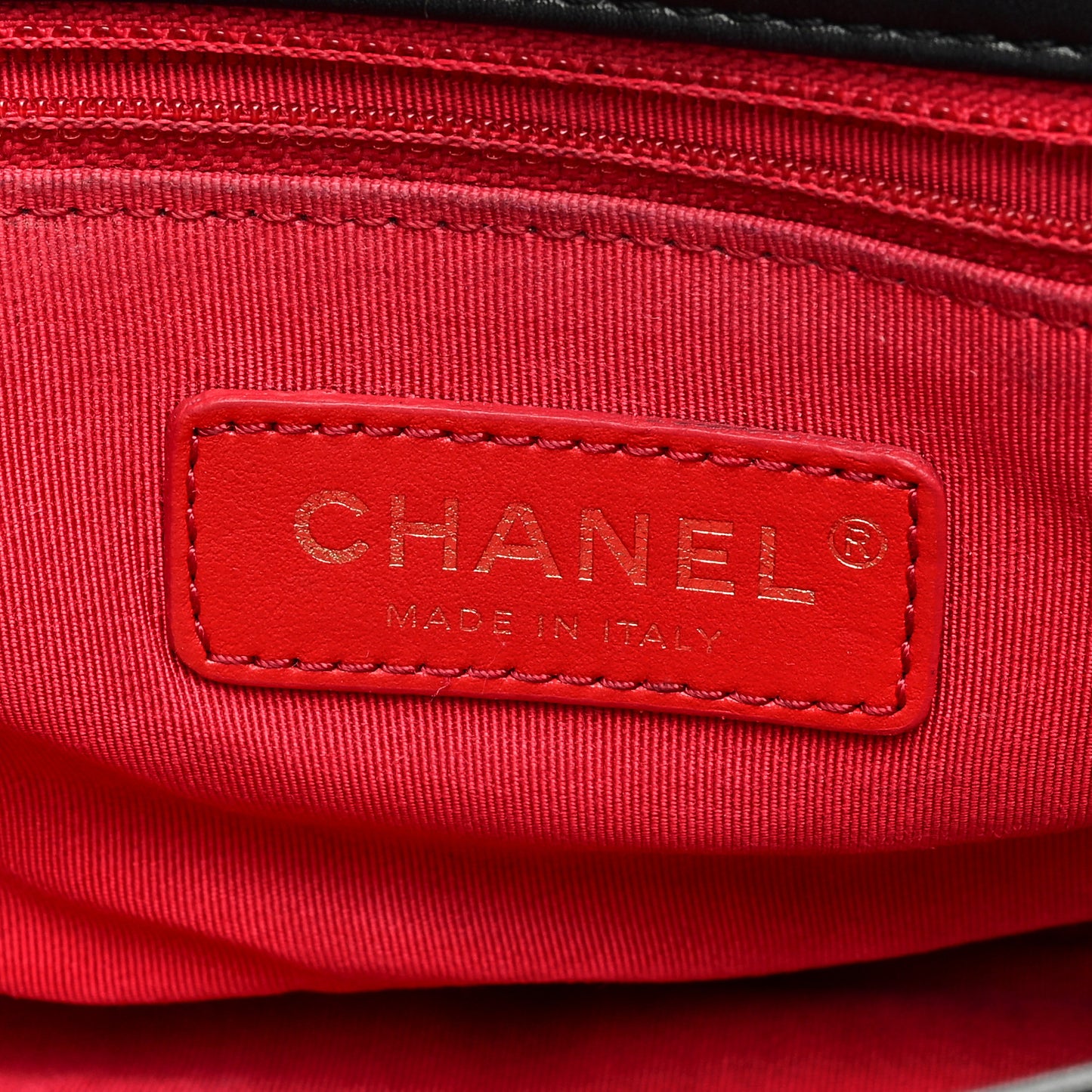 Calfskin Quilted Enchained Flap Black