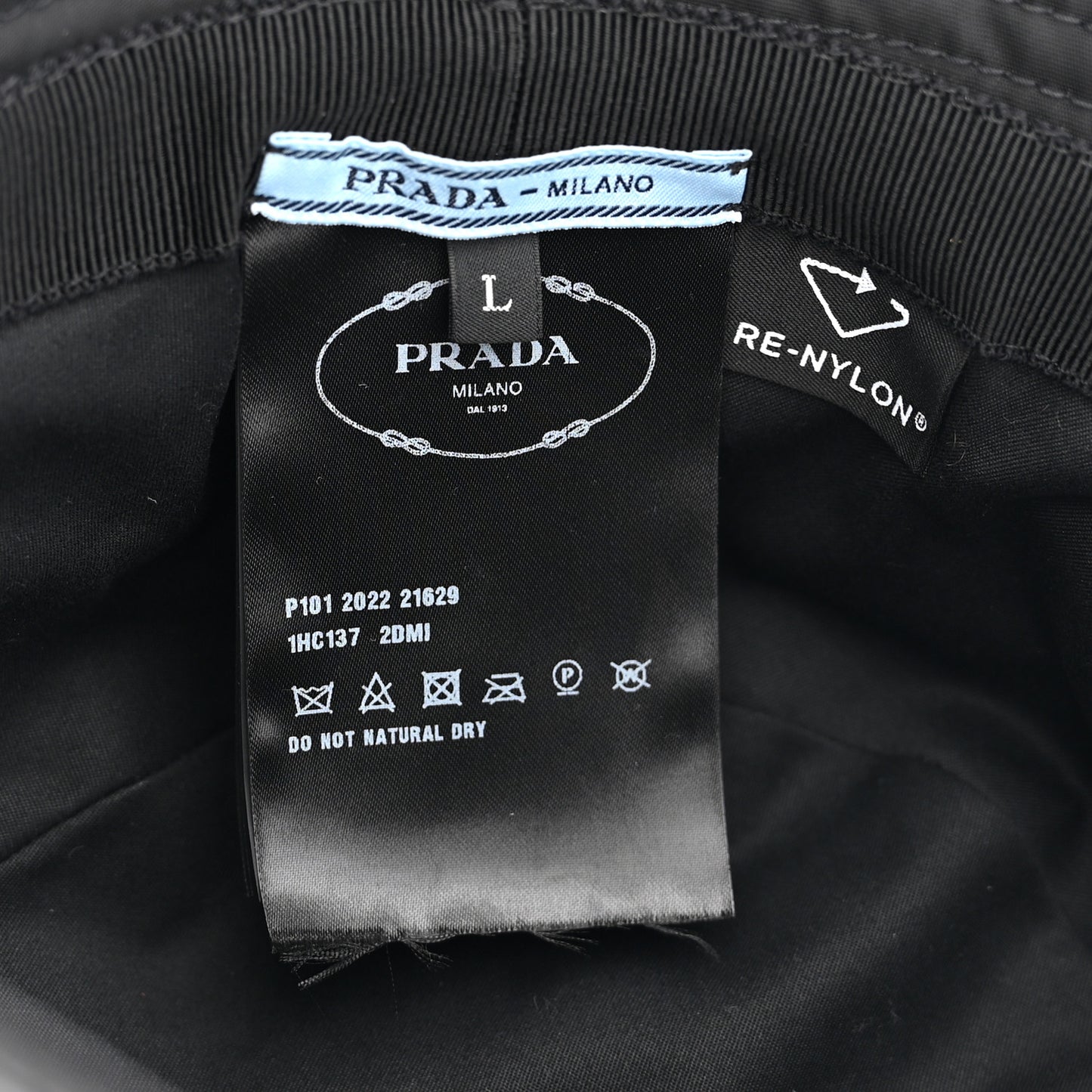 Re-Nylon Metal Triangle Logo Womens Bucket Hat L Black