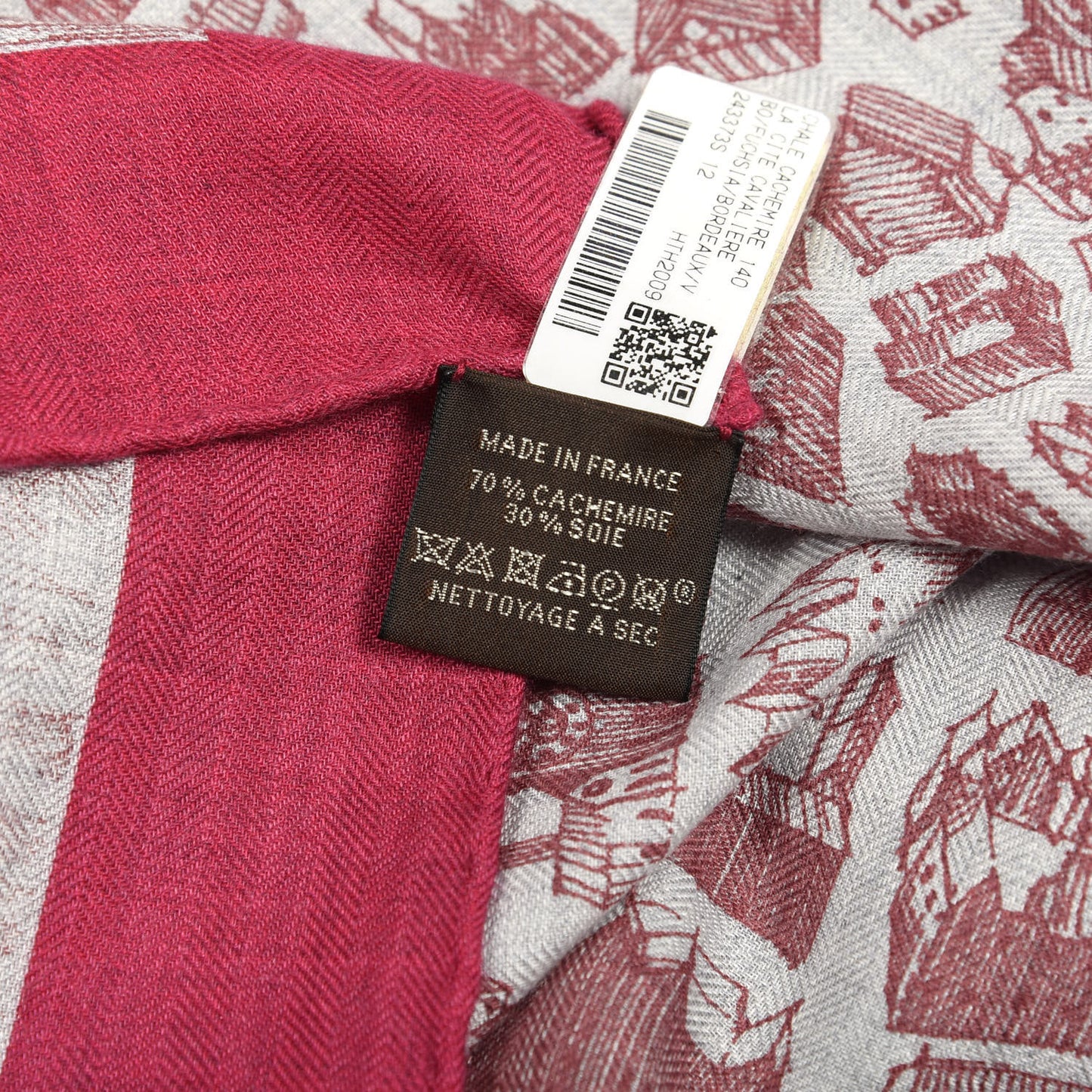 Cashmere Silk La Cite Cavaliere Shawl 140 Fuchsia Bordeaux
