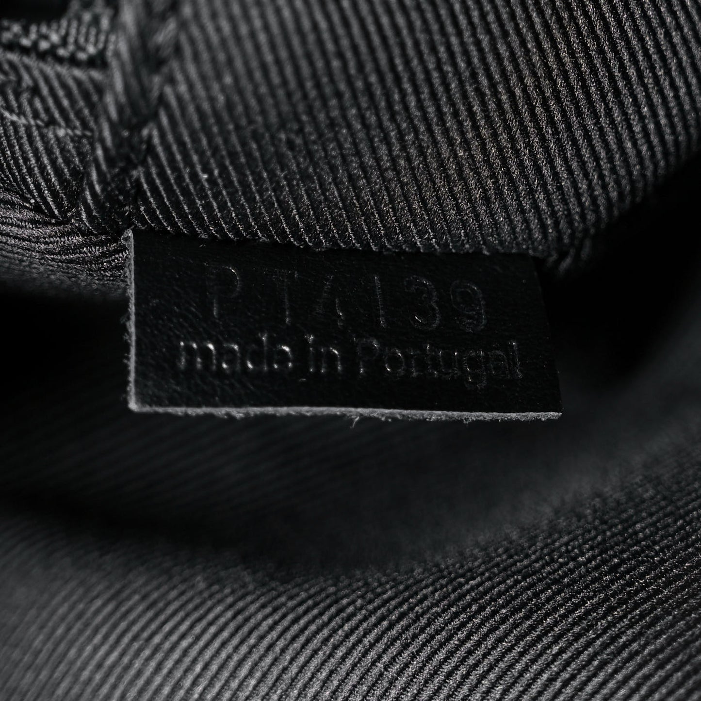 Taurillon Monogram Uniformes Solar Ray Soft Pochette Volga Belt Bag Black