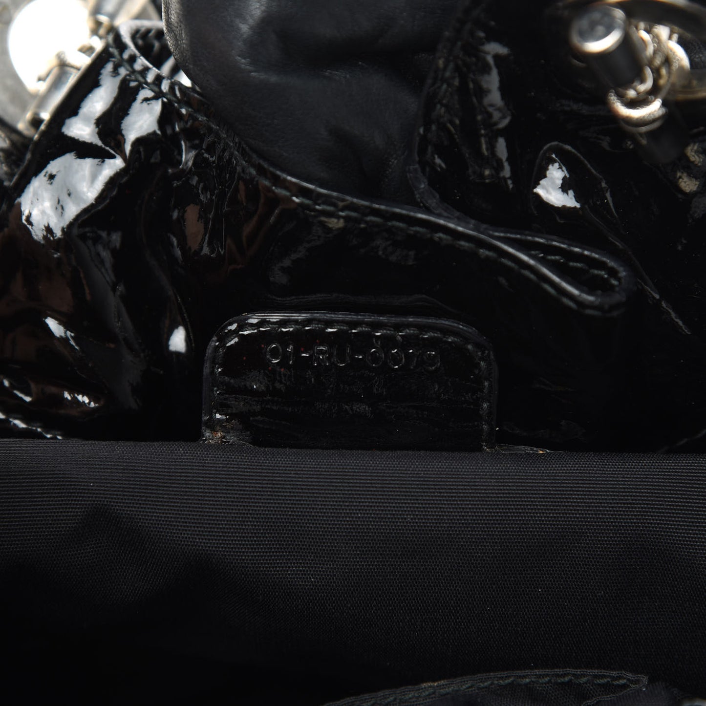 Patent Cannage Medium Le Trente Tote Black