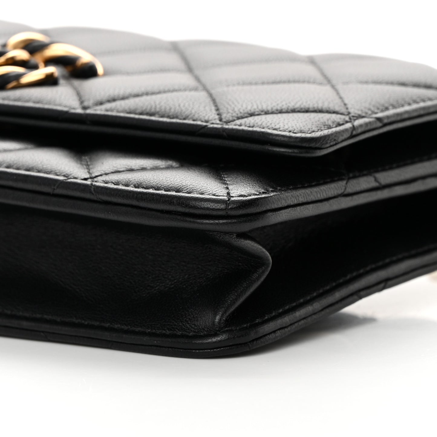 Lambskin Quilted Twisted CC Wallet On Chain WOC Black