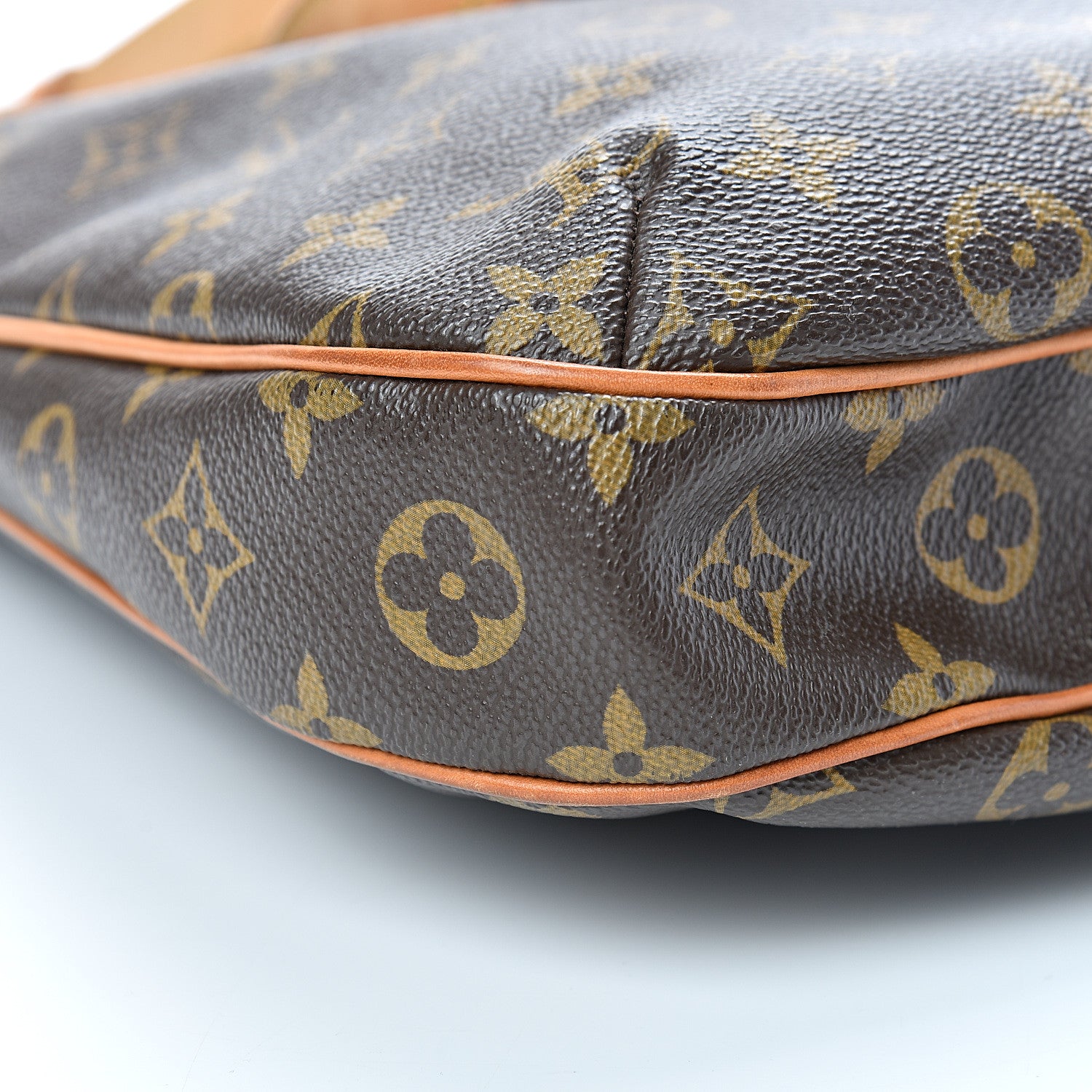 Louis Vuitton Monogram Odeon MM 8 of 16