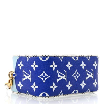 Louis Vuitton Monogram Giant Hawaii Beach Pouch Blue 4 of 10