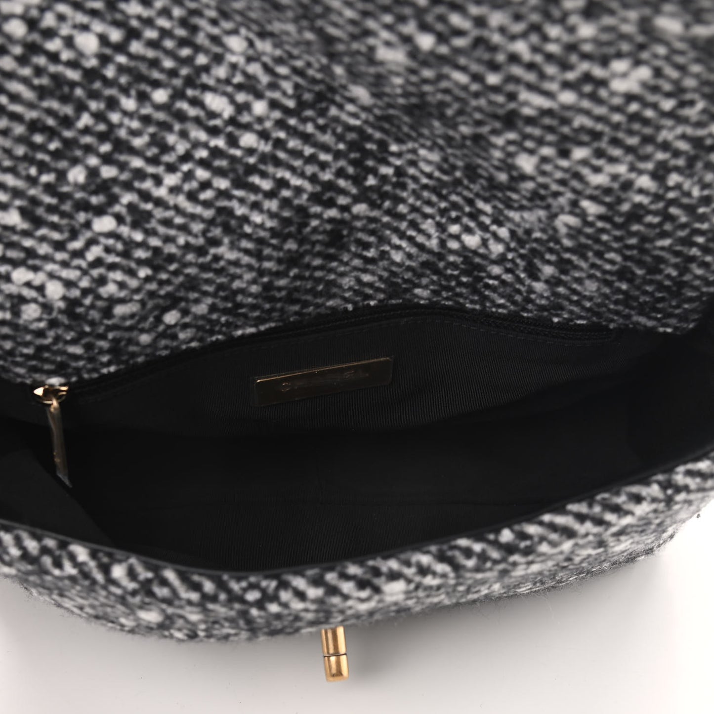 Tweed Quilted Medium Chanel 19 Flap Black White