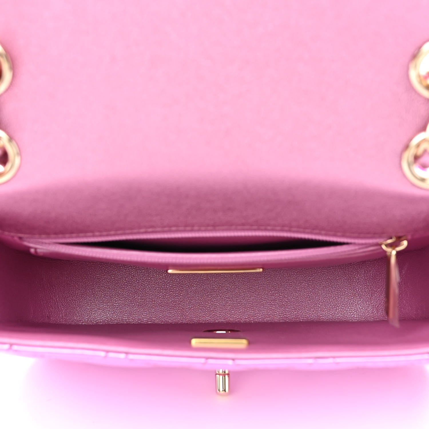 Chanel Mirror Calfskin Metallic Calfskin Quilted Hollywood Boulevard Flap With Coin Purse Light Purple 6 of 12