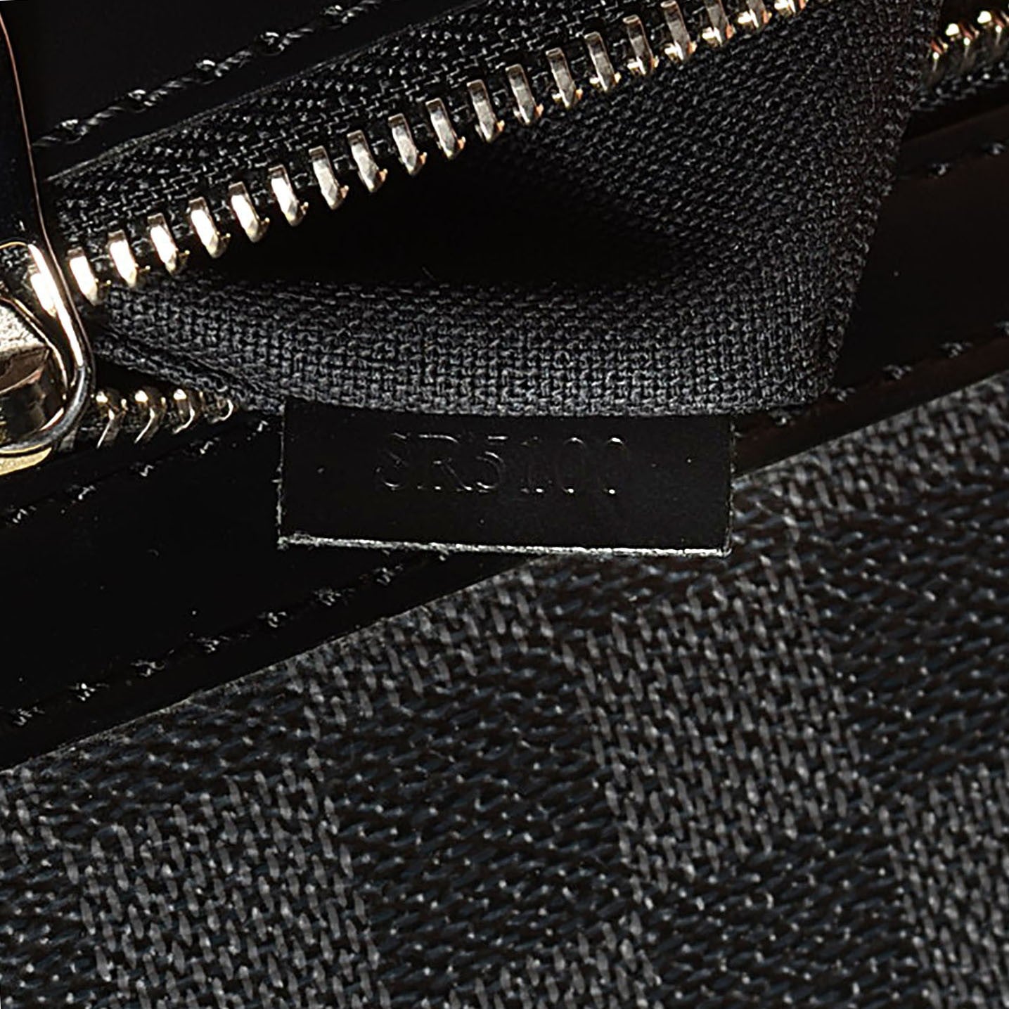 Louis Vuitton Damier Graphite Mick MM 7 of 7